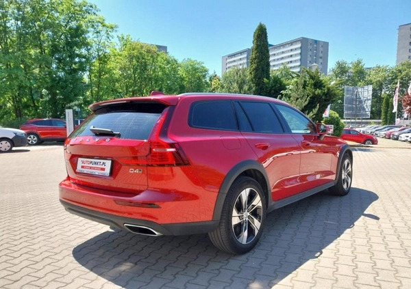 Volvo V60 Cross Country cena 136900 przebieg: 116259, rok produkcji 2019 z Puszczykowo małe 301